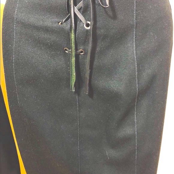 KS skirt/ jacket designer virgin wool.Lined. Piping details. leather tie closure - Picture 4 of 8